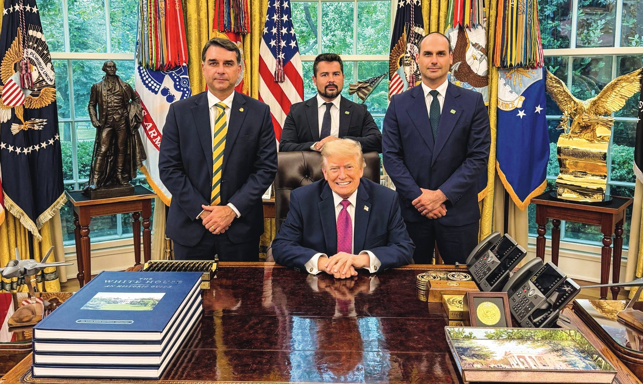Trump classificou PCC e CV como terroristas após ‘pressão dos Bolsonaro’, afirma ‘NYT’
