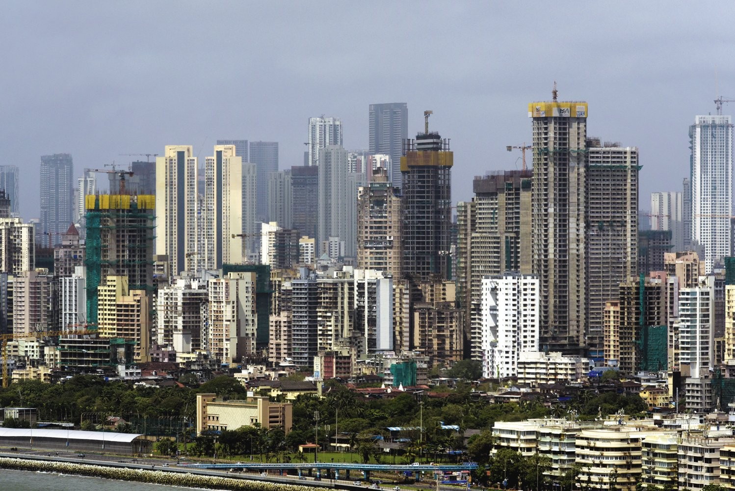 A metr&oacute;pole Mumbai, centro econ&ocirc;mico da &Iacute;ndia: meta de elevar fatia da manufatura no PIB para 25%