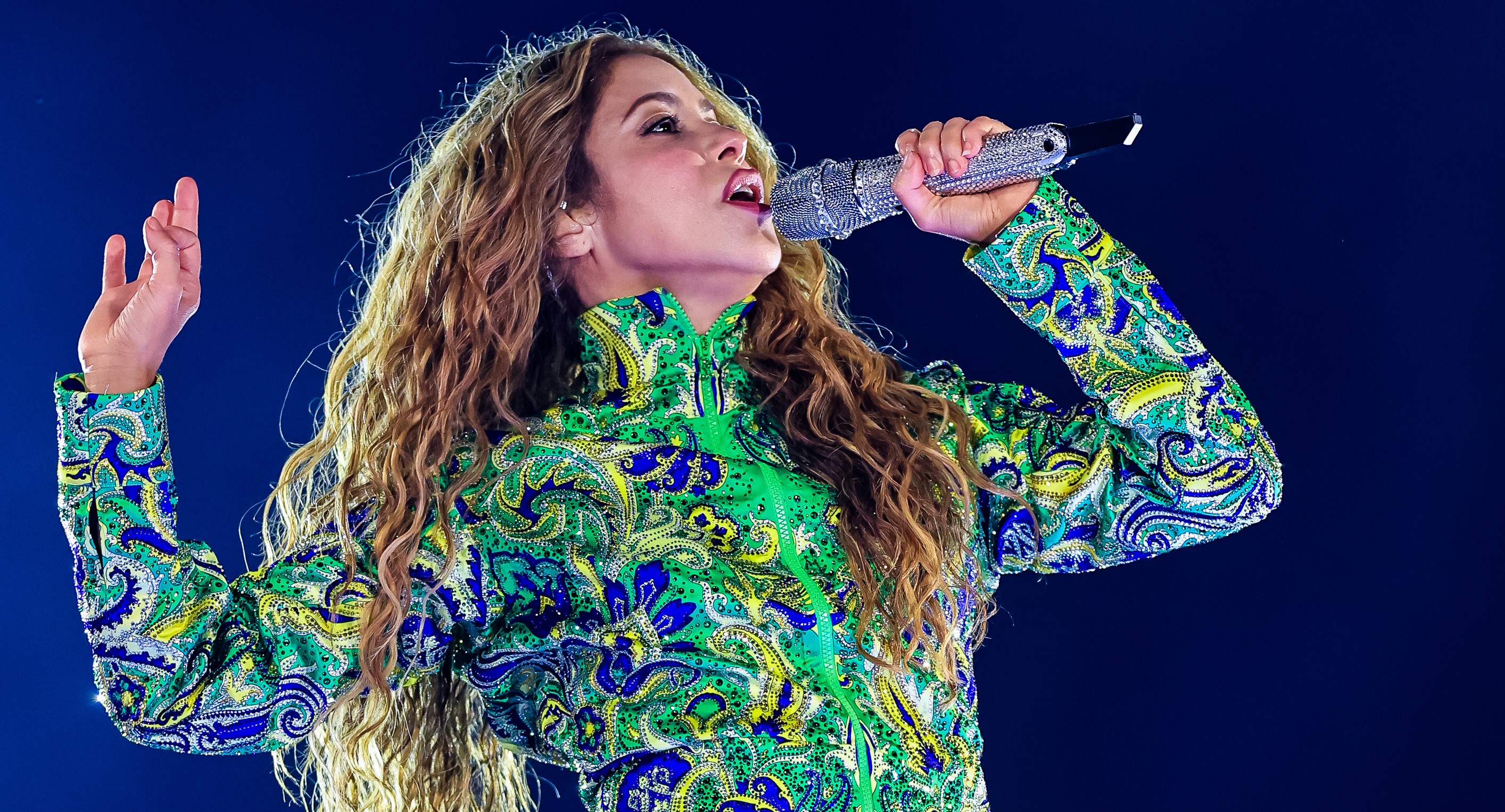 Lobacabana: Shakira uiva, rebola e até chega a cantar entre euforias no Rio