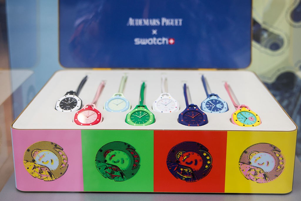 Audemars Piguet x Swatch: a febre fashion da vez na busca pelo pertencimento