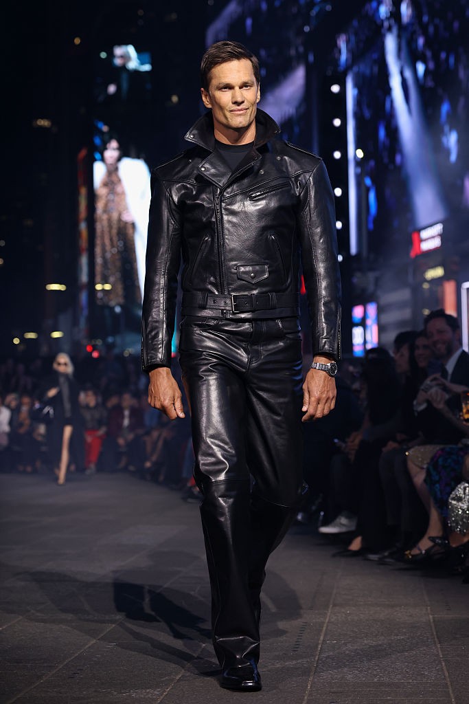 Tom Brady desfila para Gucci Cruise 2026/2027