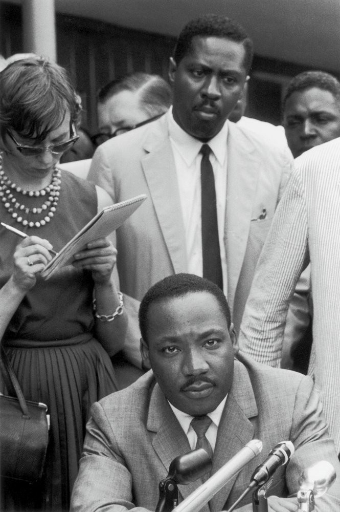 DIREITOS CIVIS -&ensp;Jones (atr&aacute;s): coautor do discurso de King, em 1963