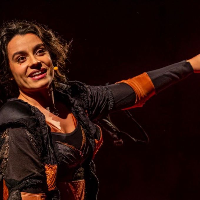 Filha de Raul Gazolla transforma exibições eróticas pela webcam em teatro