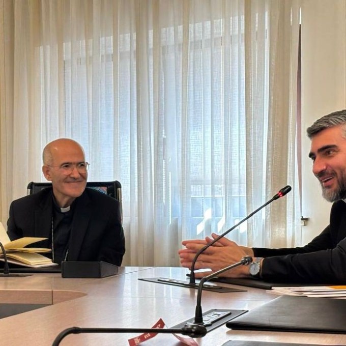 Reitor da PUC-Rio preside uma das mesas em jornada de estudos no Vaticano
