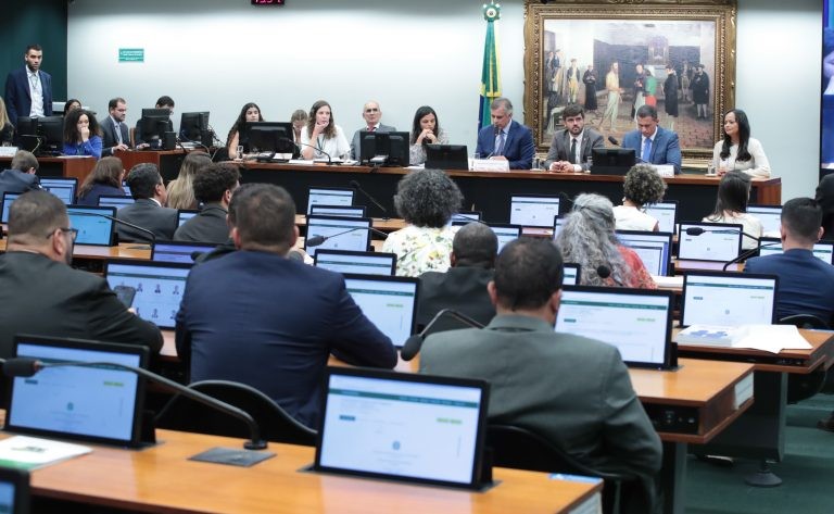 A nova tentativa da CCJ da Câmara em aprovar diminuição da maioridade penal