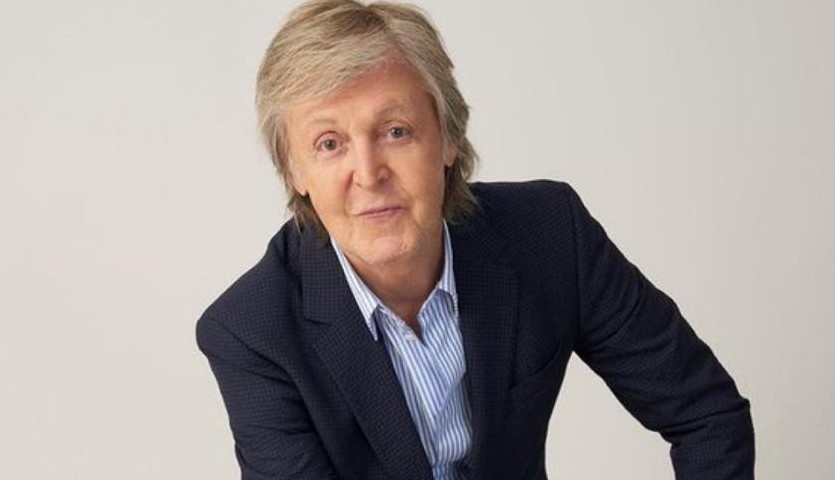 Paul McCartney dispara crítica contra influenciadores e nega fotos