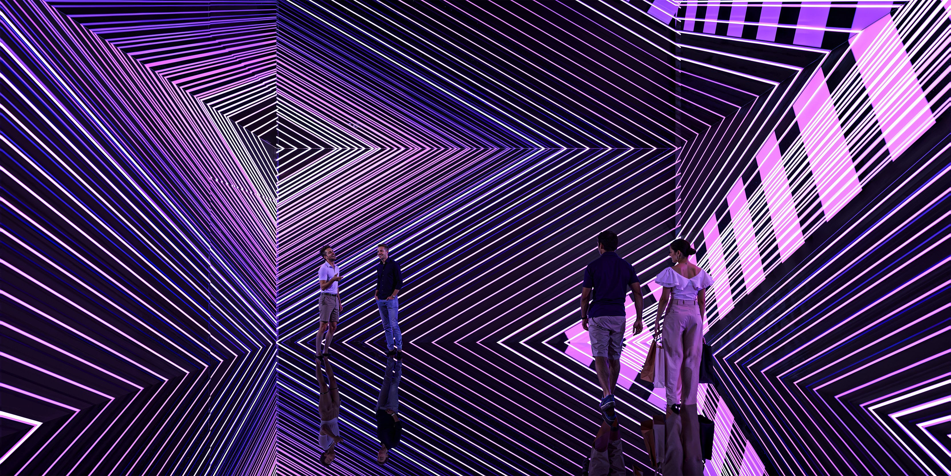 Nubank inaugura espaço de arte imersiva na Avenida Paulista
