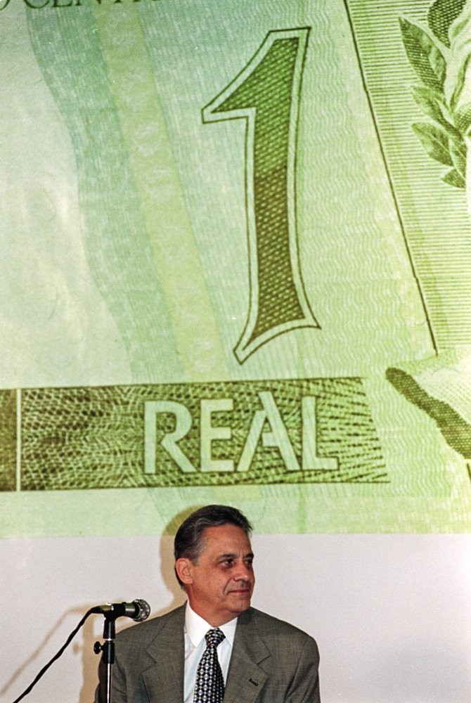 O Plano Real anunciado por FHC, em 1994: a sonhada estabilidade da moeda