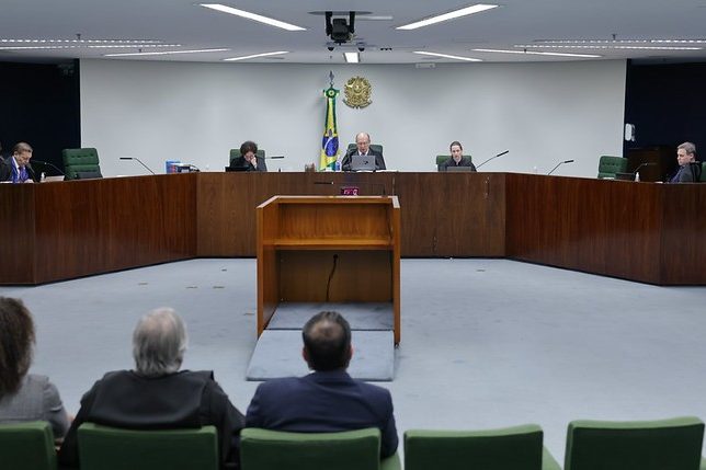 STF mantém prisão de pai de Daniel Vorcaro por três votos a um