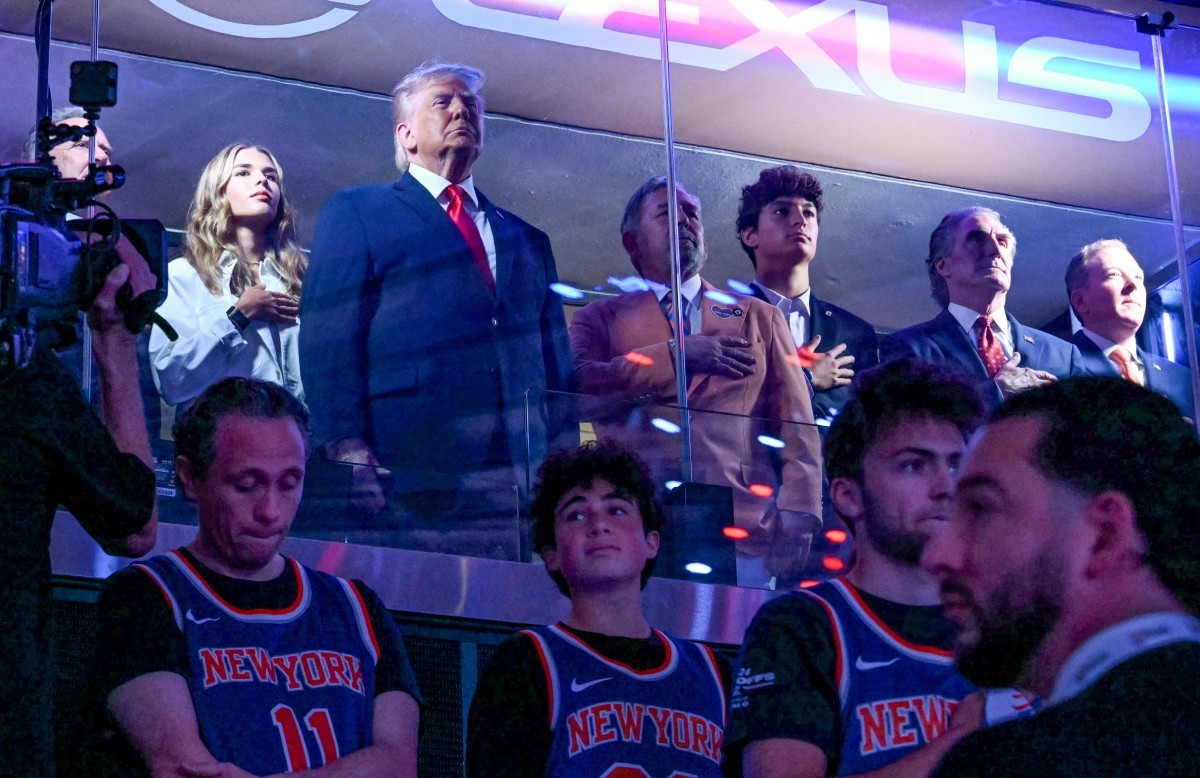 Antes de jogo das finais da NBA, Trump tem recepção hostil do público de Nova York