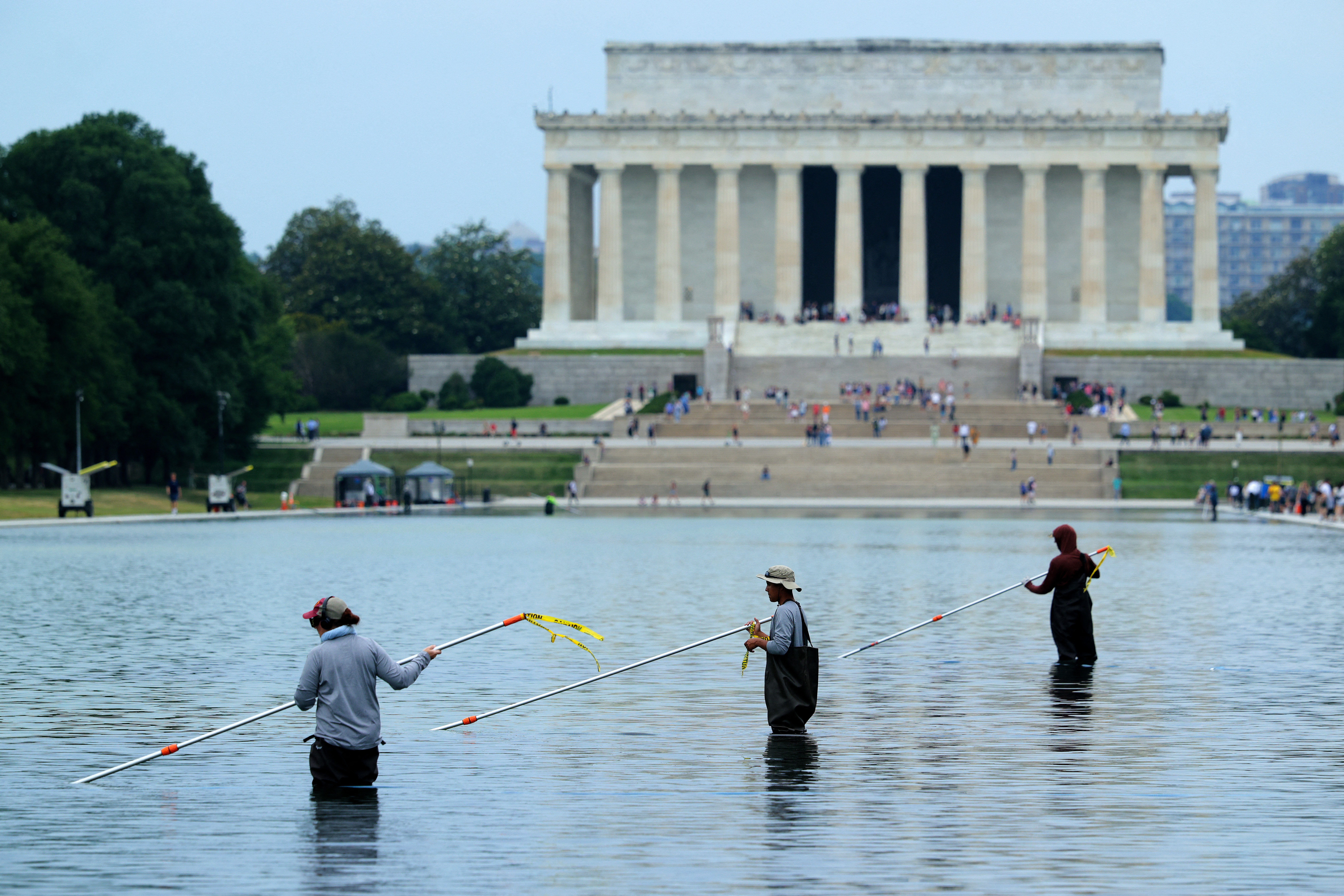 Tinta em reforma de US$ 14 milhões que Trump fez em monumento começa a descascar; veja