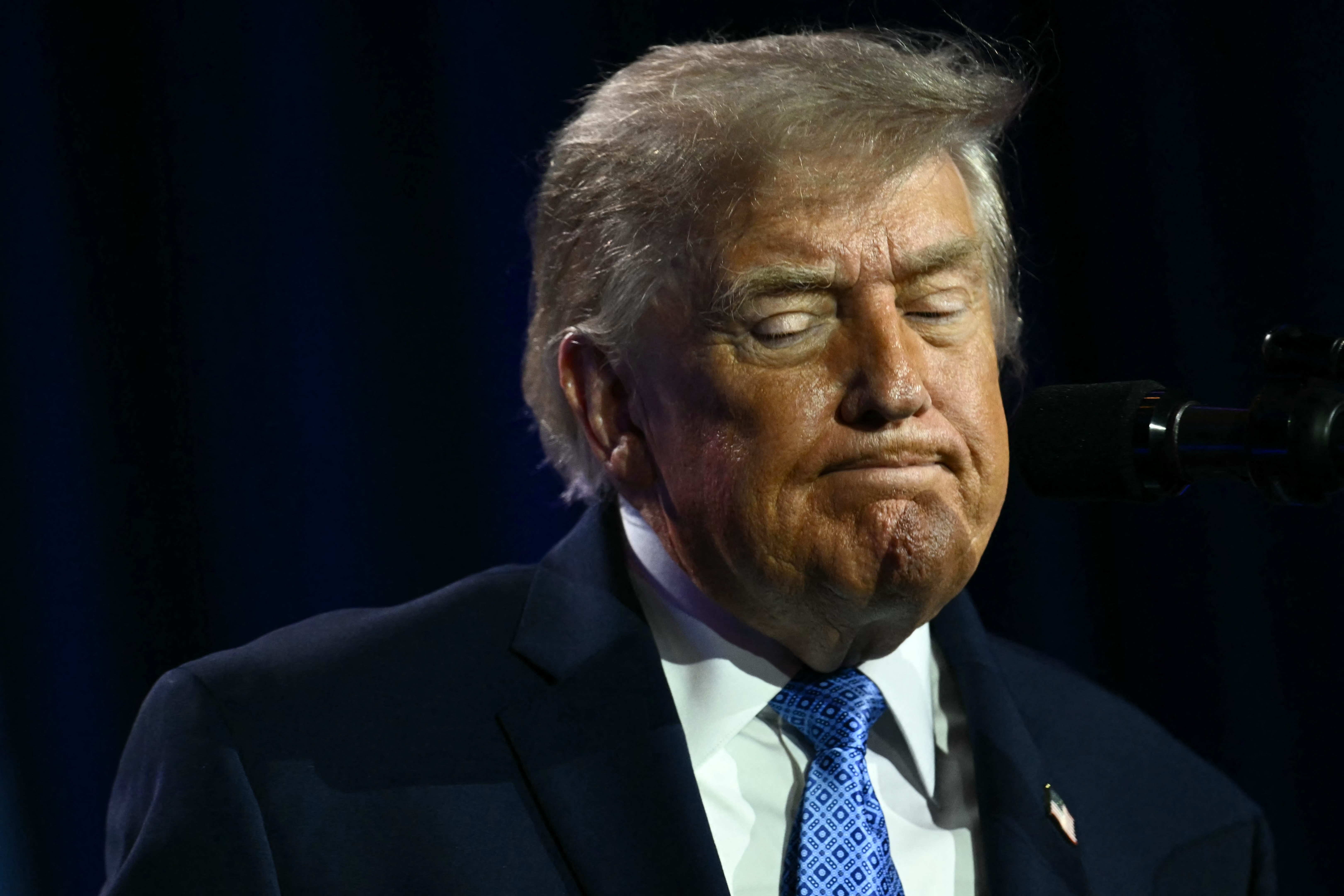 Os índices de aprovação de Donald Trump, segundo nova pesquisa