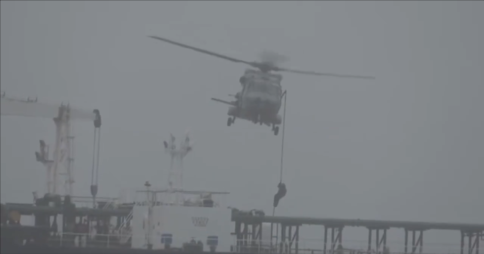 Vídeo: França intercepta petroleiro russo no Atlântico, e Moscou denuncia ‘ato ilegal’