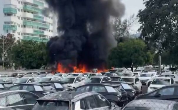 Acidente com helicópteros no Rio: dono de aeronave foi multado pela Anac e voo irregular é investigado