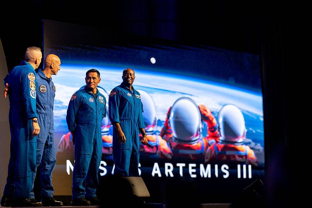 ‘Viver’ na Lua é um dos objetivos principais do programa Artemis, diz cientista da Nasa