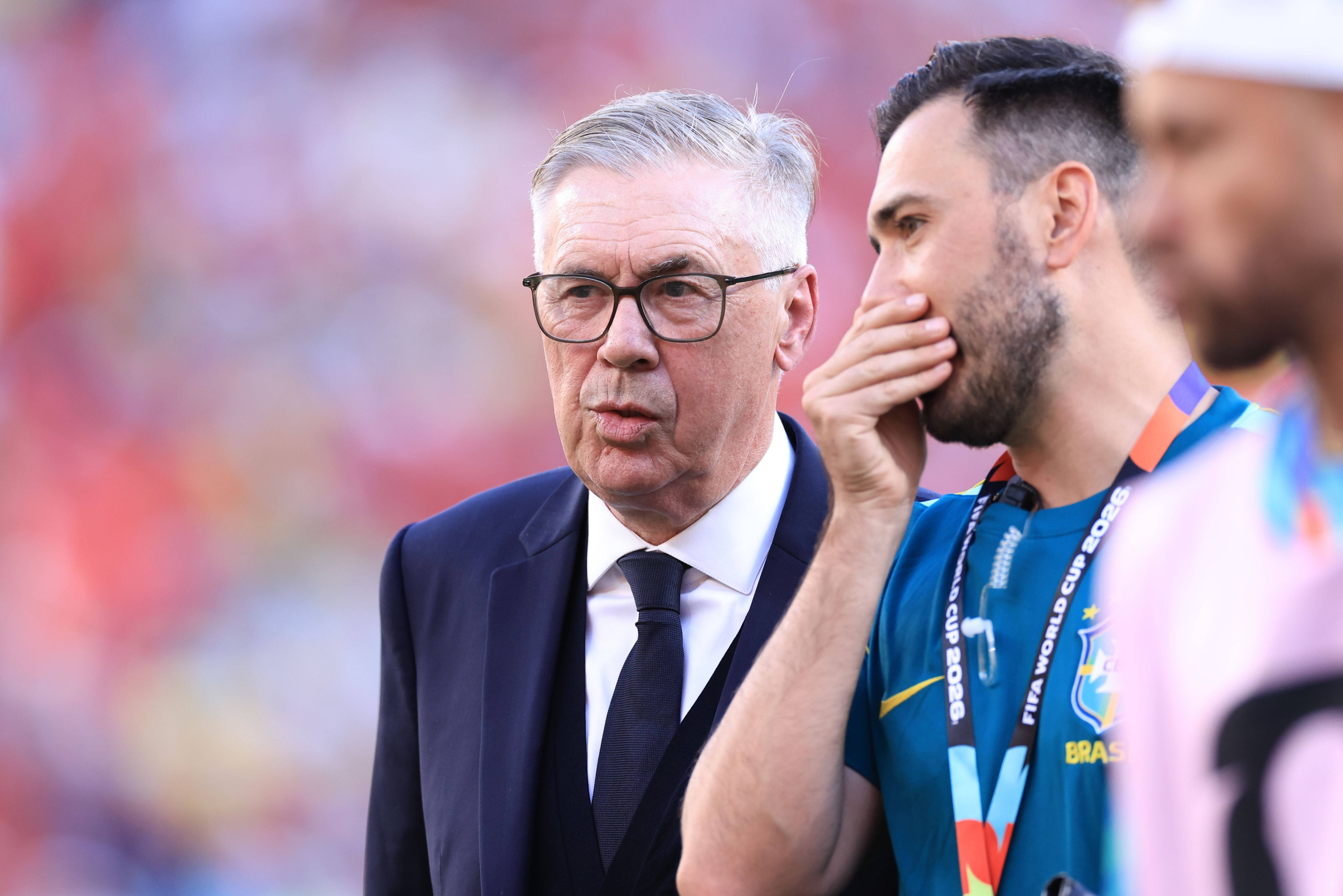 Ancelotti toma decisão para a vaga de Paquetá na seleção