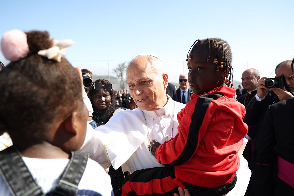 ‘Somos todos imigrantes’: a alfinetada do papa Leão em países europeus que fecham fronteiras