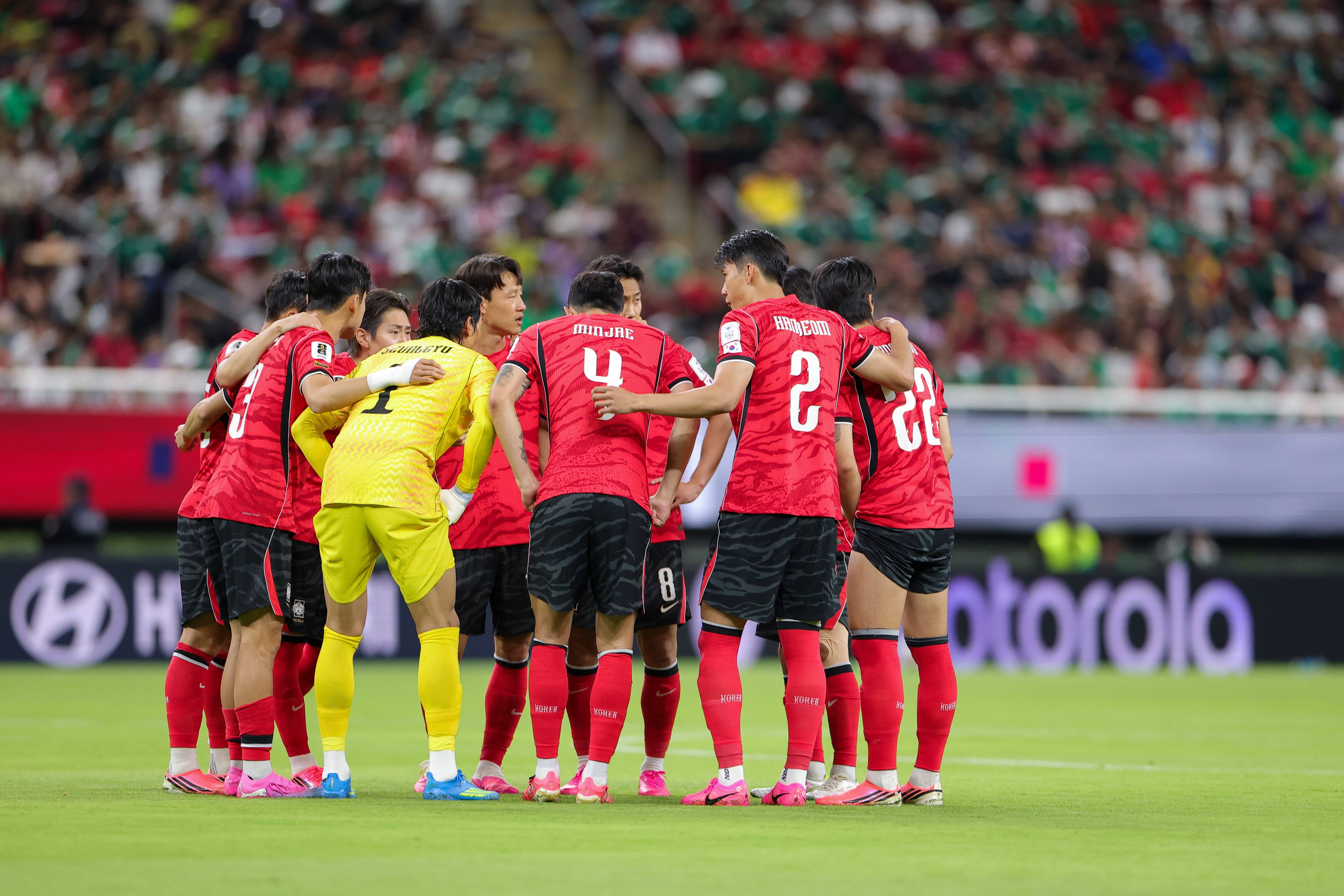 Mexicano acusado de gesto racista na Copa do Mundo pede desculpas