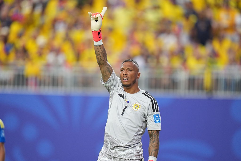 Goleiro de Curaçao, Eloy Room se torna recordista de defesas na Copa do Mundo