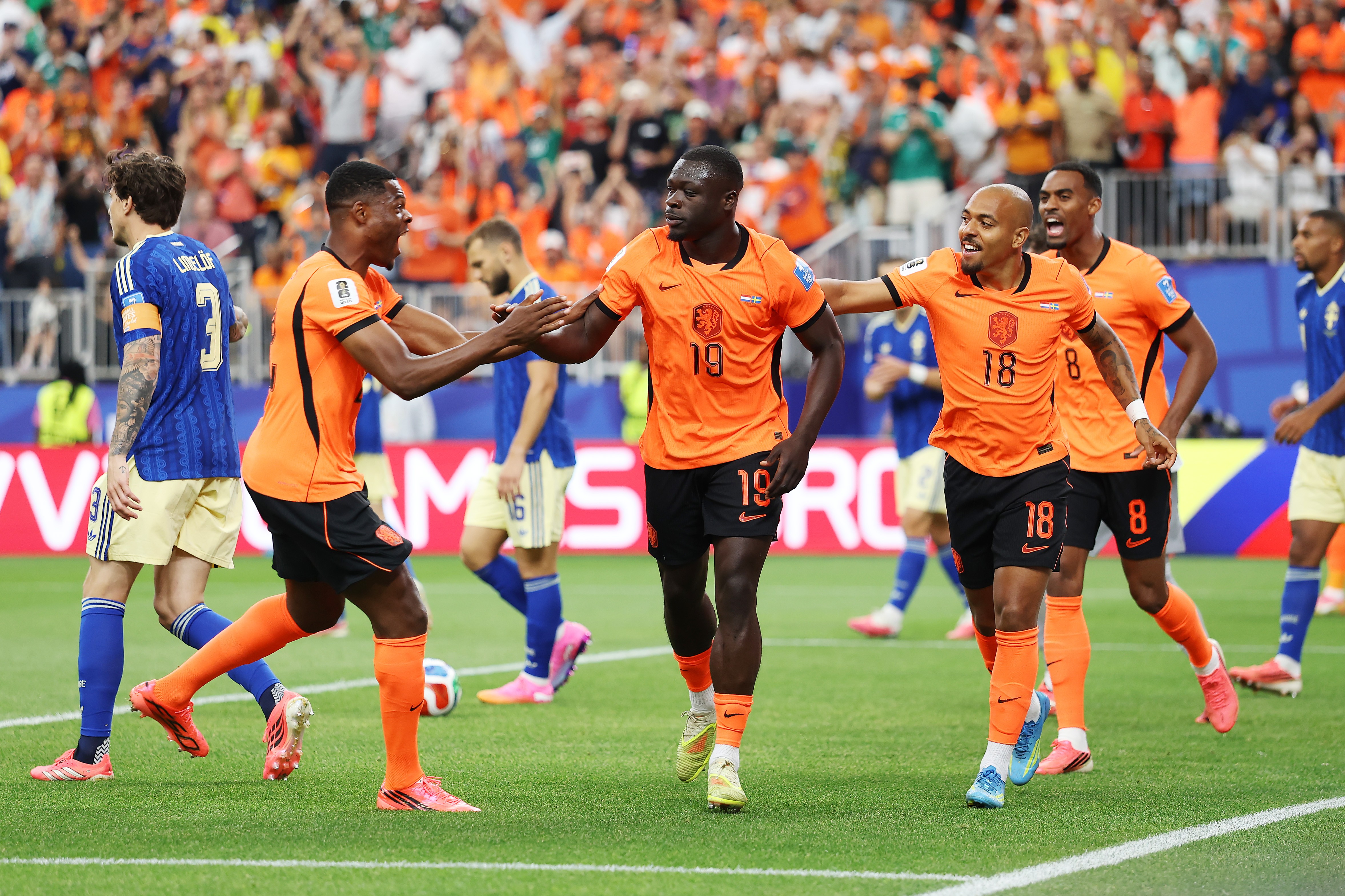 Holanda alcança recorde de 60 anos do Brasil com goleada na Copa do Mundo