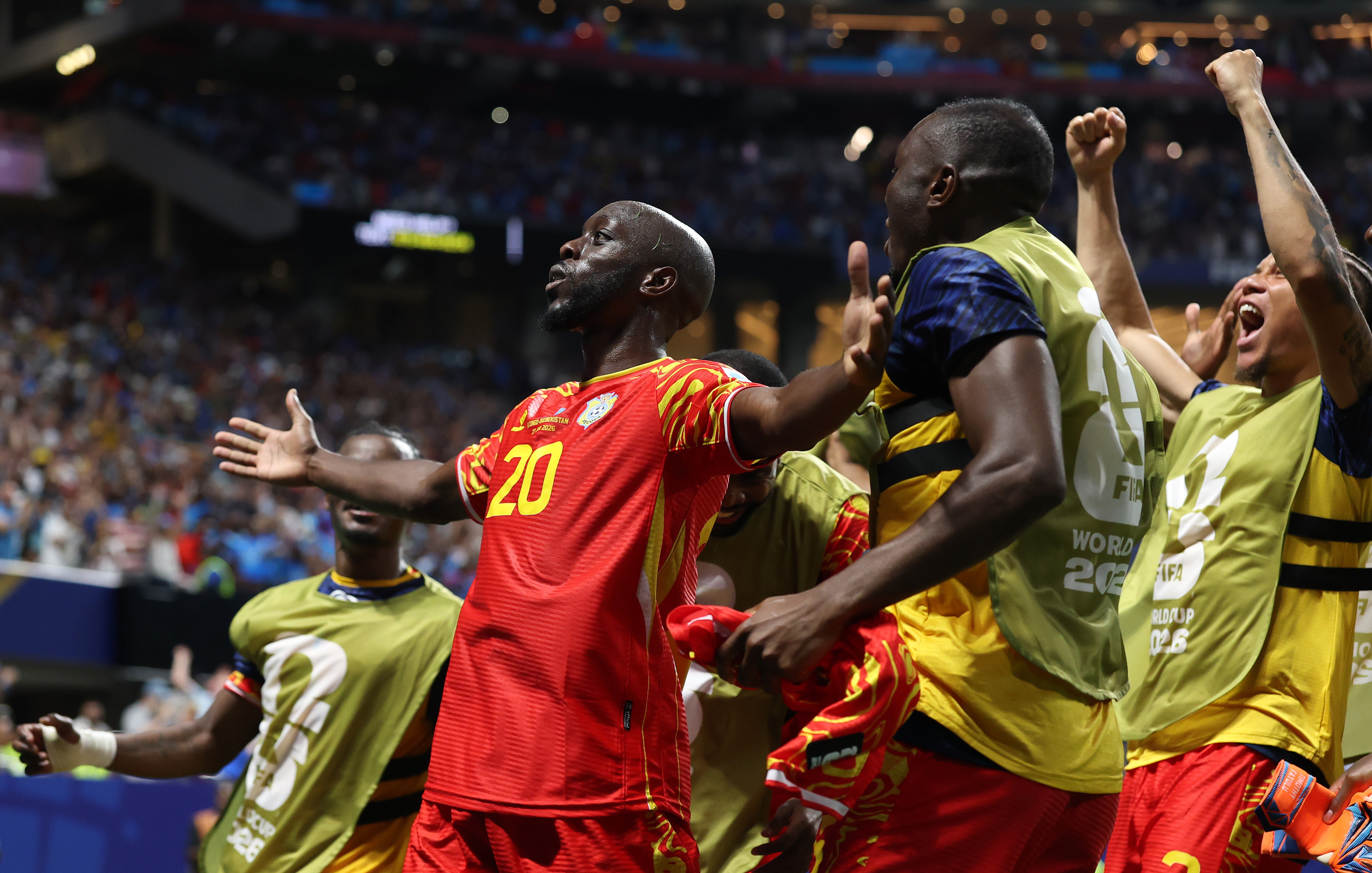 Classificação inédita: RD Congo vence Uzbequistão e avança ao mata-mata