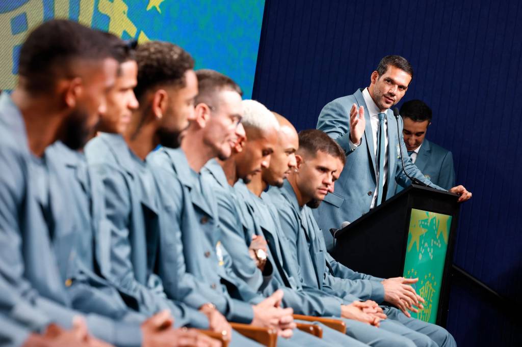 Jogadores convocados da Seleção Brasileira para a Copa do Mundo 2026 e presidente da CBF, Samir Xaud