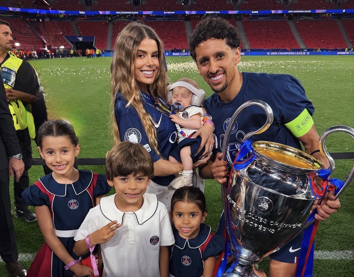 Mulher de Marquinhos responde críticas por reclamar de malas na Copa