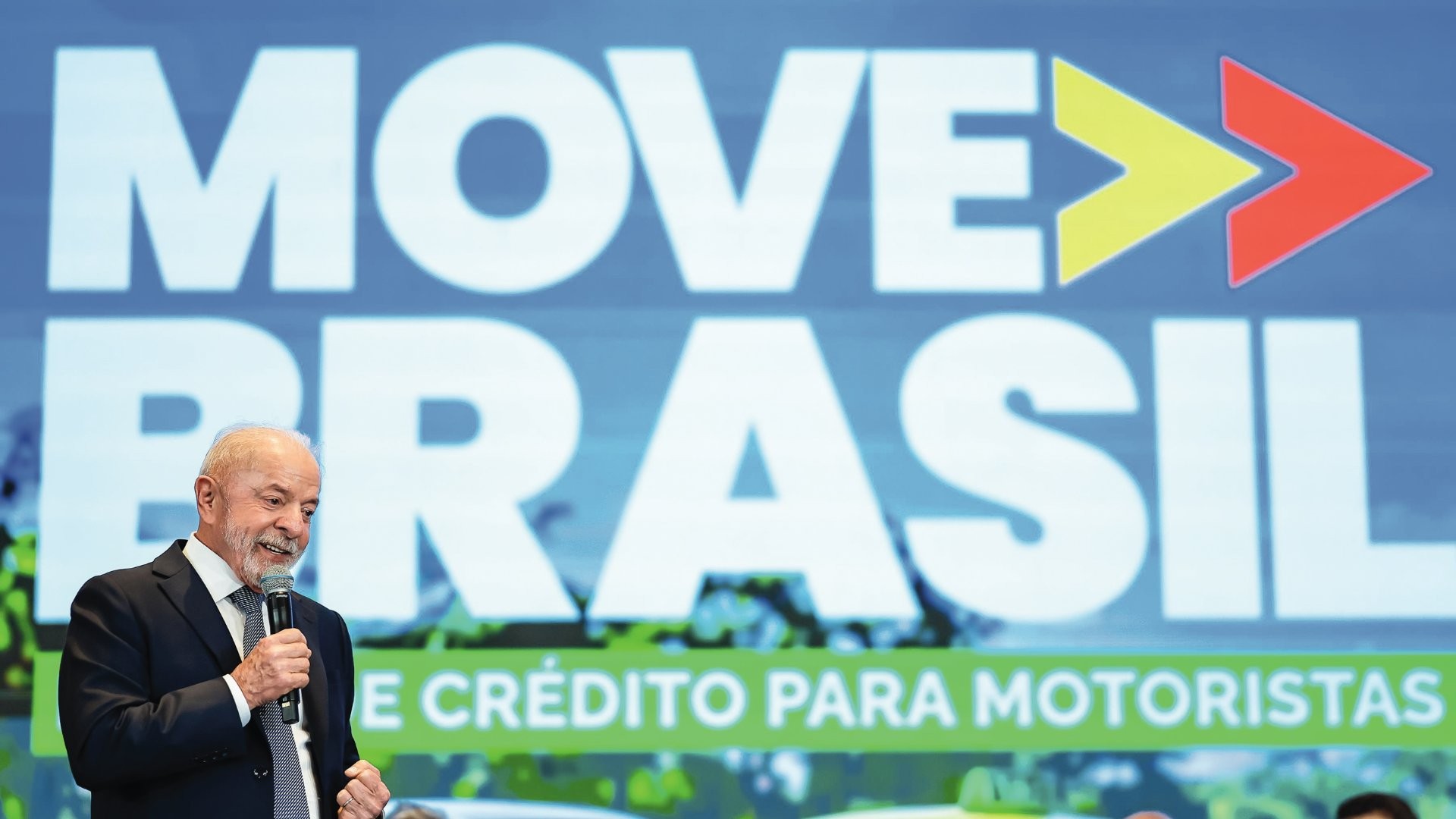 PIB perde força e governo Lula tenta conter o estrago com uma enxurrada de estímulos