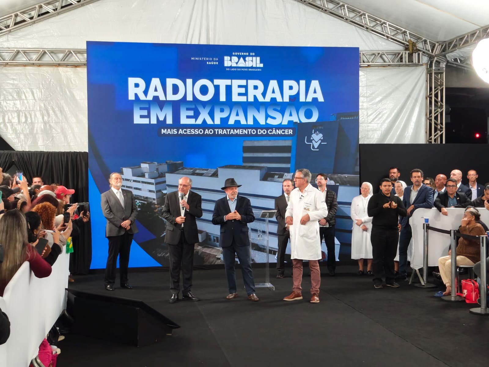 A ofensiva de Lula em SP para tentar evitar o pior cenário eleitoral para o PT