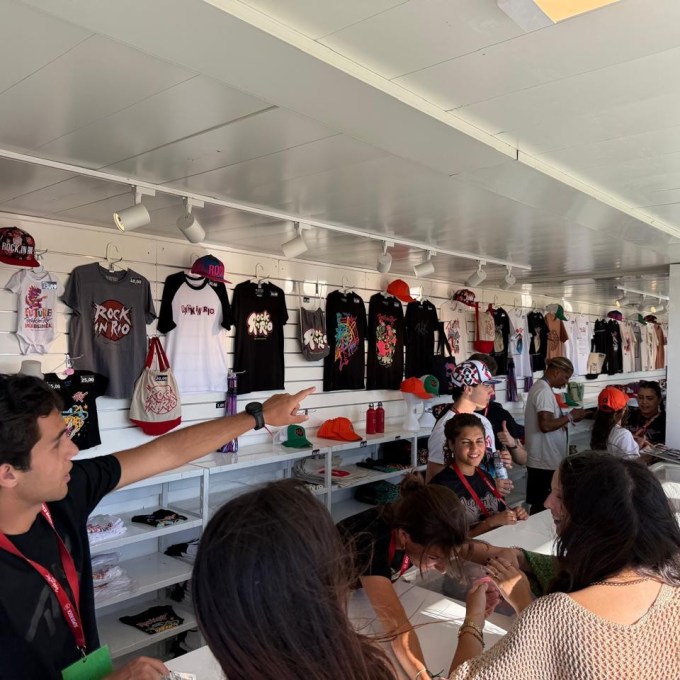O curioso produto que esgotou nas vendas do Rock in Rio Lisboa