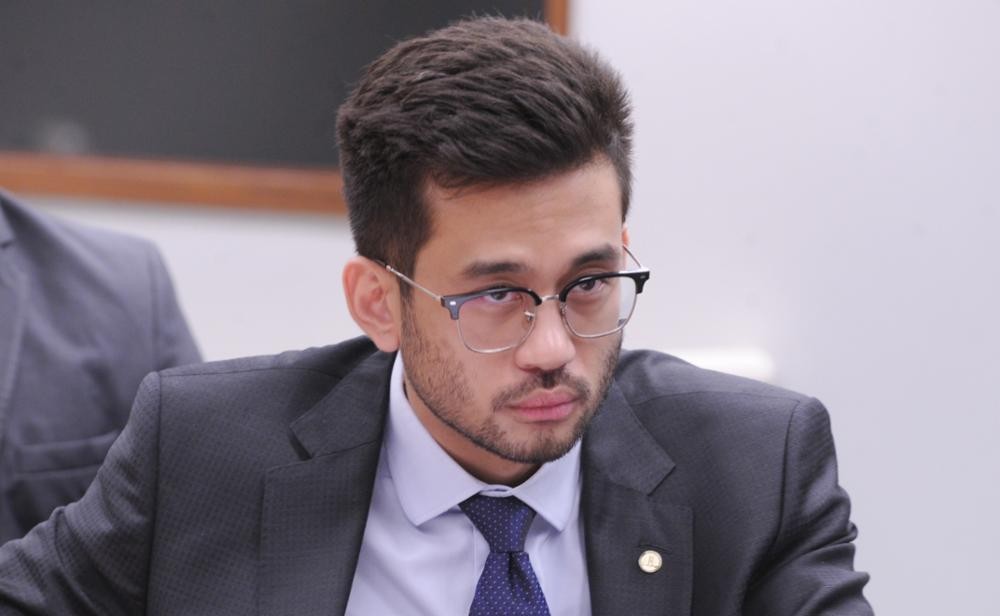 Suspensão da campanha de Renan Santos é ‘retaliação’ de Toffoli, diz Kim Kataguiri