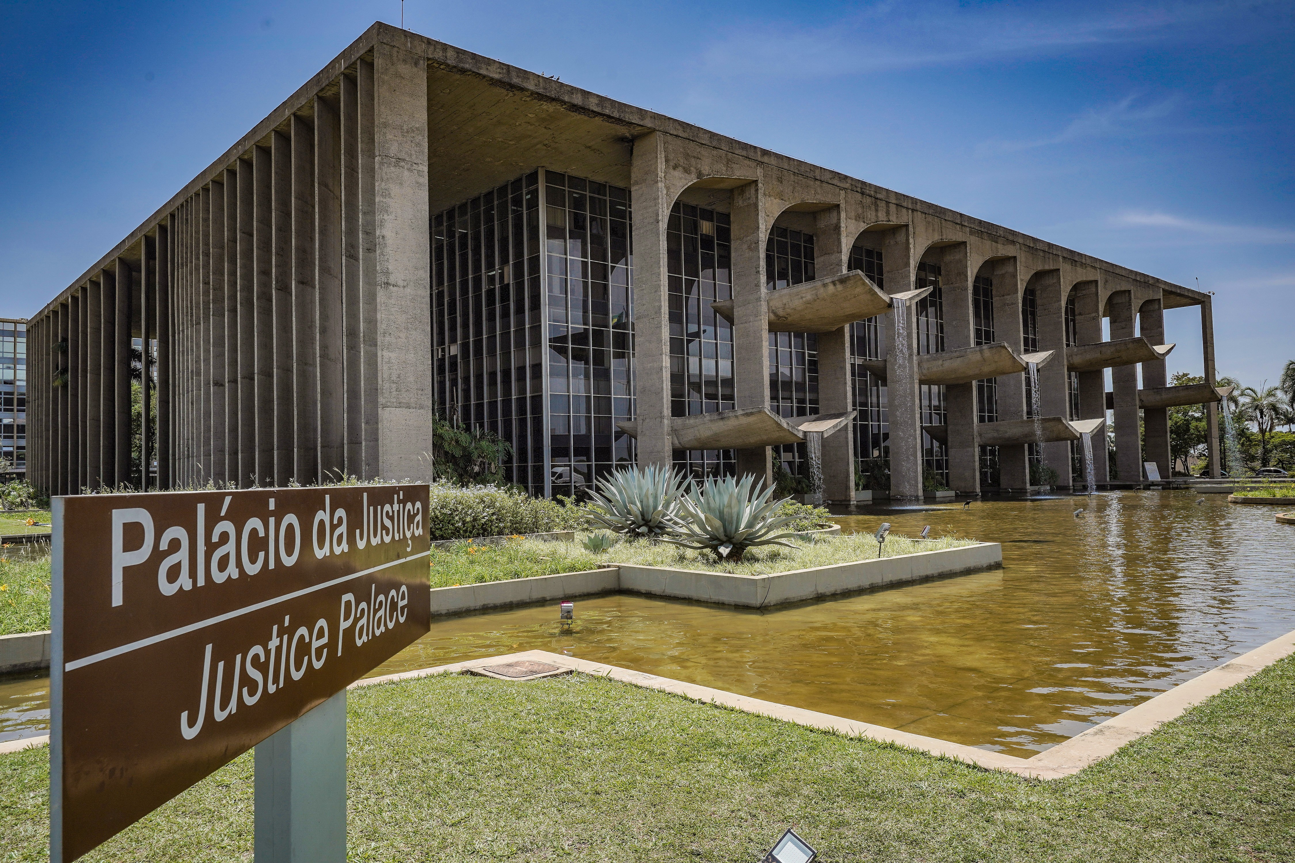 Por que o governo ainda não implementou o Cadastro Nacional de Pedófilos