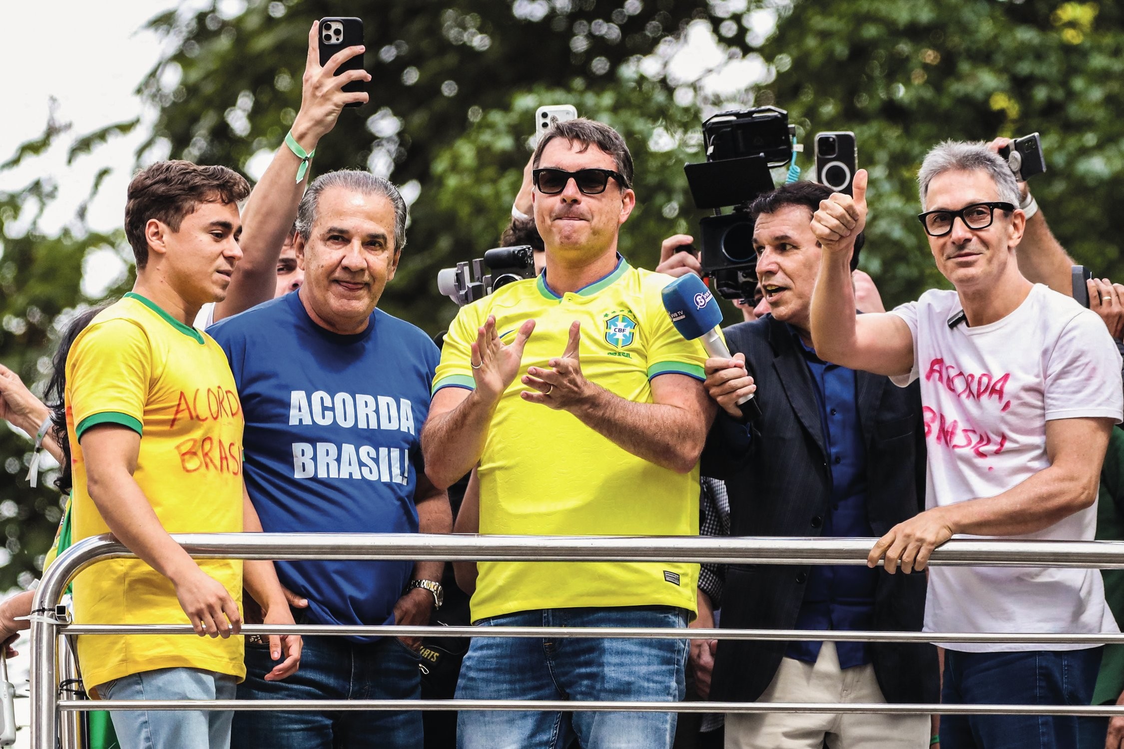 Malafaia e outros pastores saem em defesa de Flávio após polêmica com Nossa Senhora Aparecida