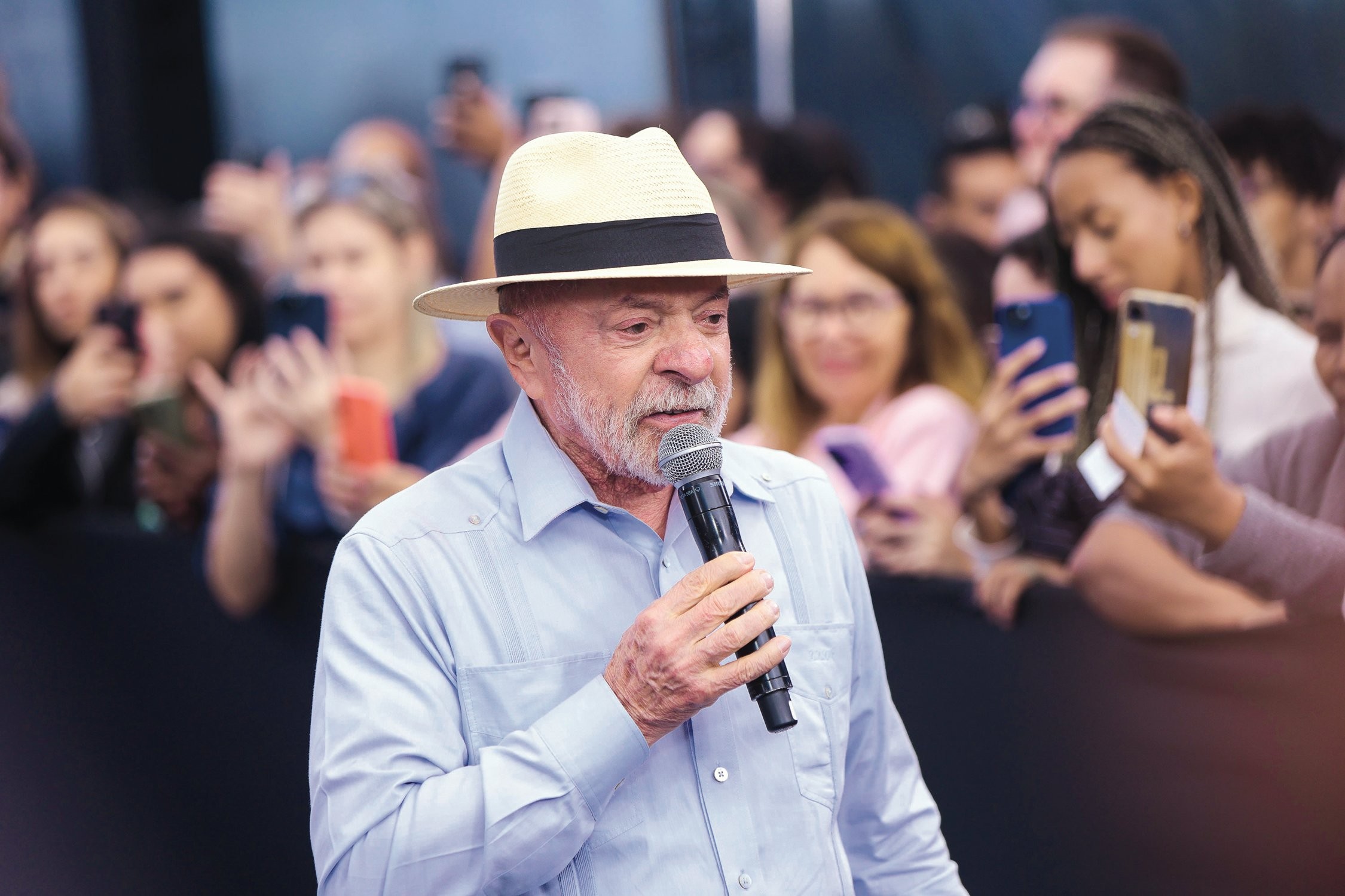 Lula é confirmado como candidato à reeleição e disputará Presidência pela sétima vez