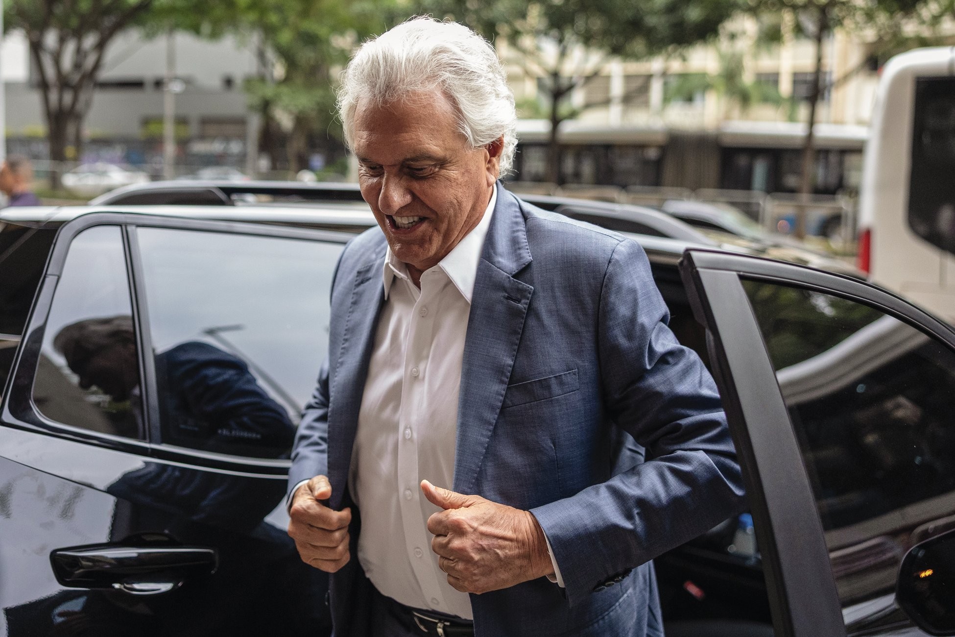 Caiado se contrapõe a Flávio e defende urnas eletrônicas e não interferência dos EUA