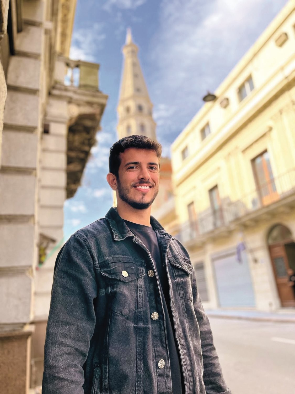 LI&Ccedil;&Atilde;O PARA A VIDA - O estudante de psicologia Adair Ledino, 30, seguido por quase meio milh&atilde;o de pessoas, diz que extrair prazer dos programas sem amigos n&atilde;o foi f&aacute;cil. &ldquo;Aprendi e gosto muito&rdquo;
