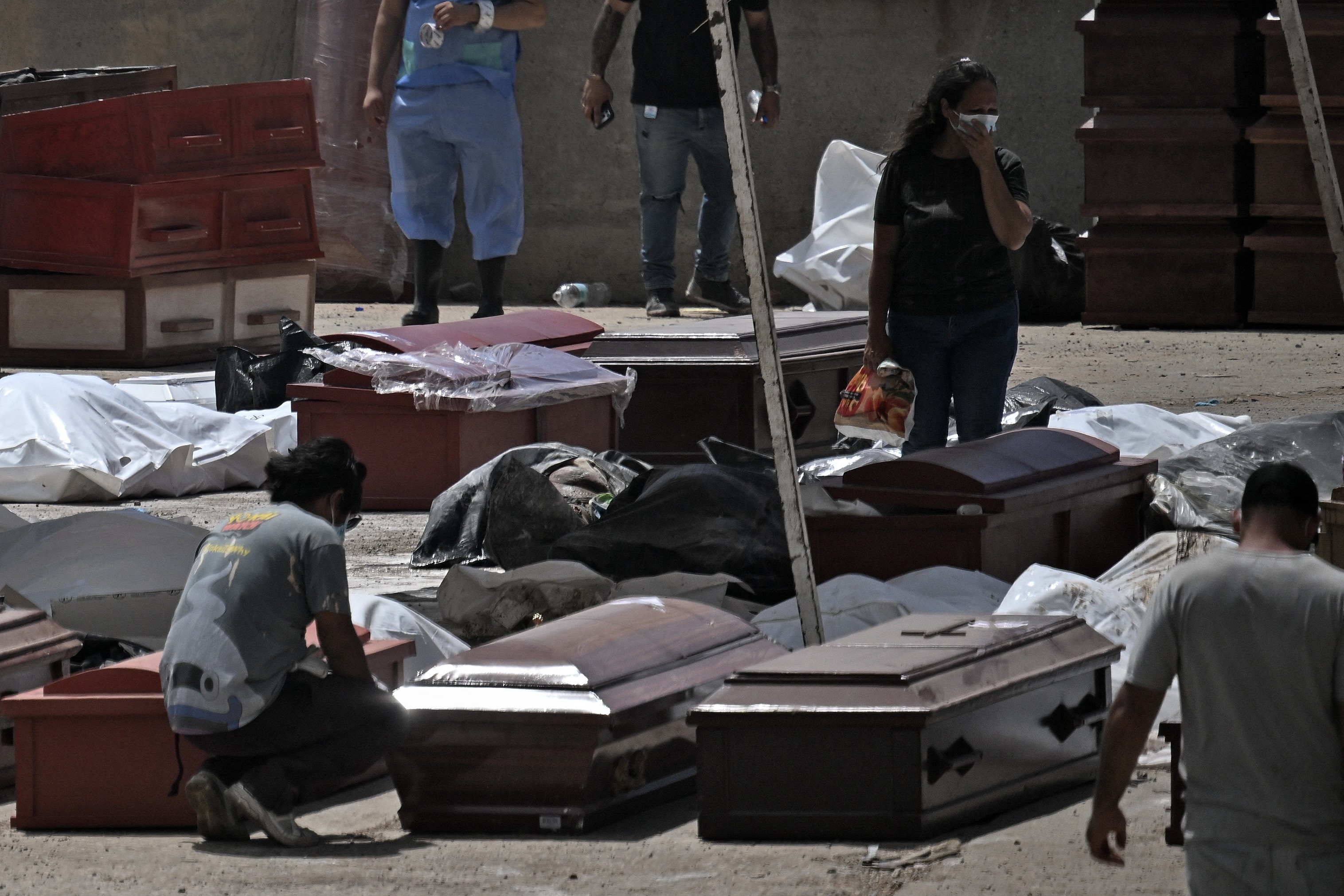 Número de mortos na Venezuela sobe para 2.295 uma semana após terremotos
