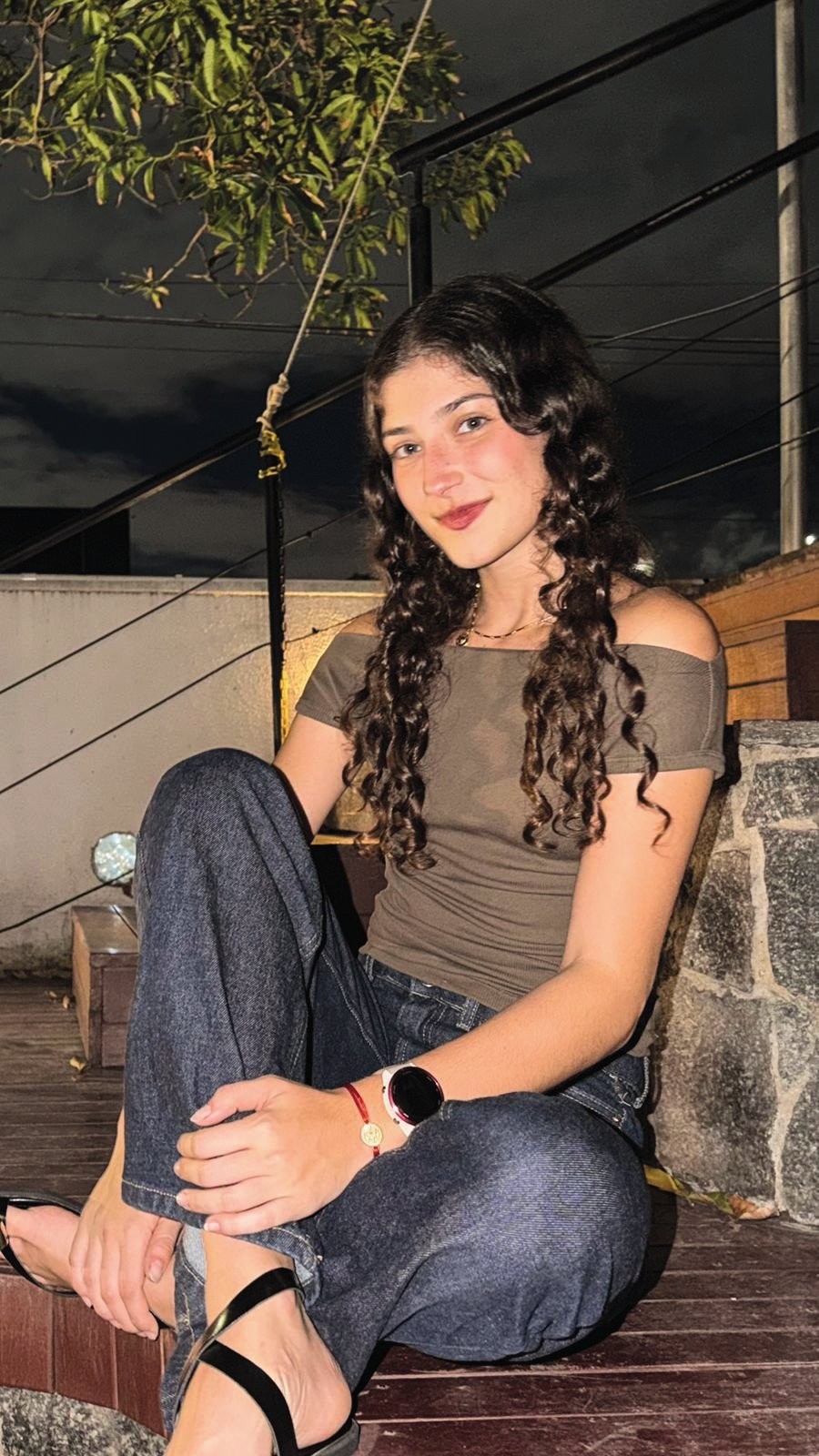 PAUSA NO SOCIAL - A uma plateia de 200&thinsp;000 seguidores, a estudante de engenharia Aline Ghidetti, 22 anos, defende que um mergulho em si faz toda a diferen&ccedil;a. &ldquo;&Eacute; um ritual que me ajuda a relaxar e refletir sobre a vida&rdquo;, diz