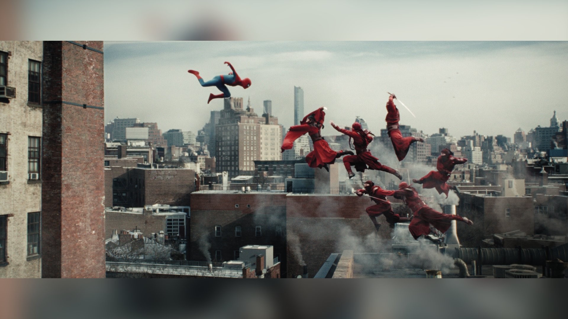 Homem-Aranha enfrenta as dores do crescimento em novo filme