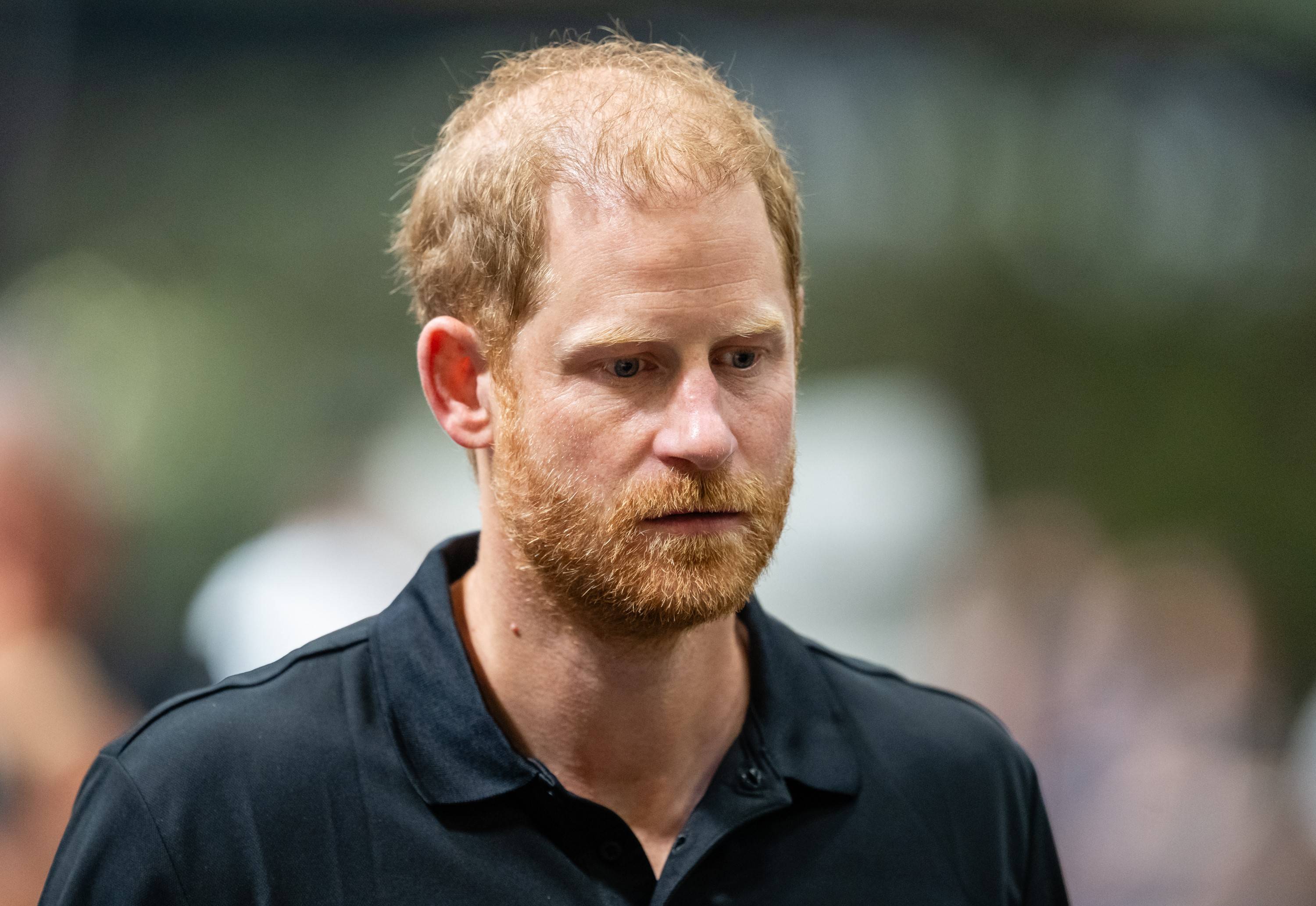 Princípe Harry pode ter despesas milionárias após perder processo contra tabloide britânico