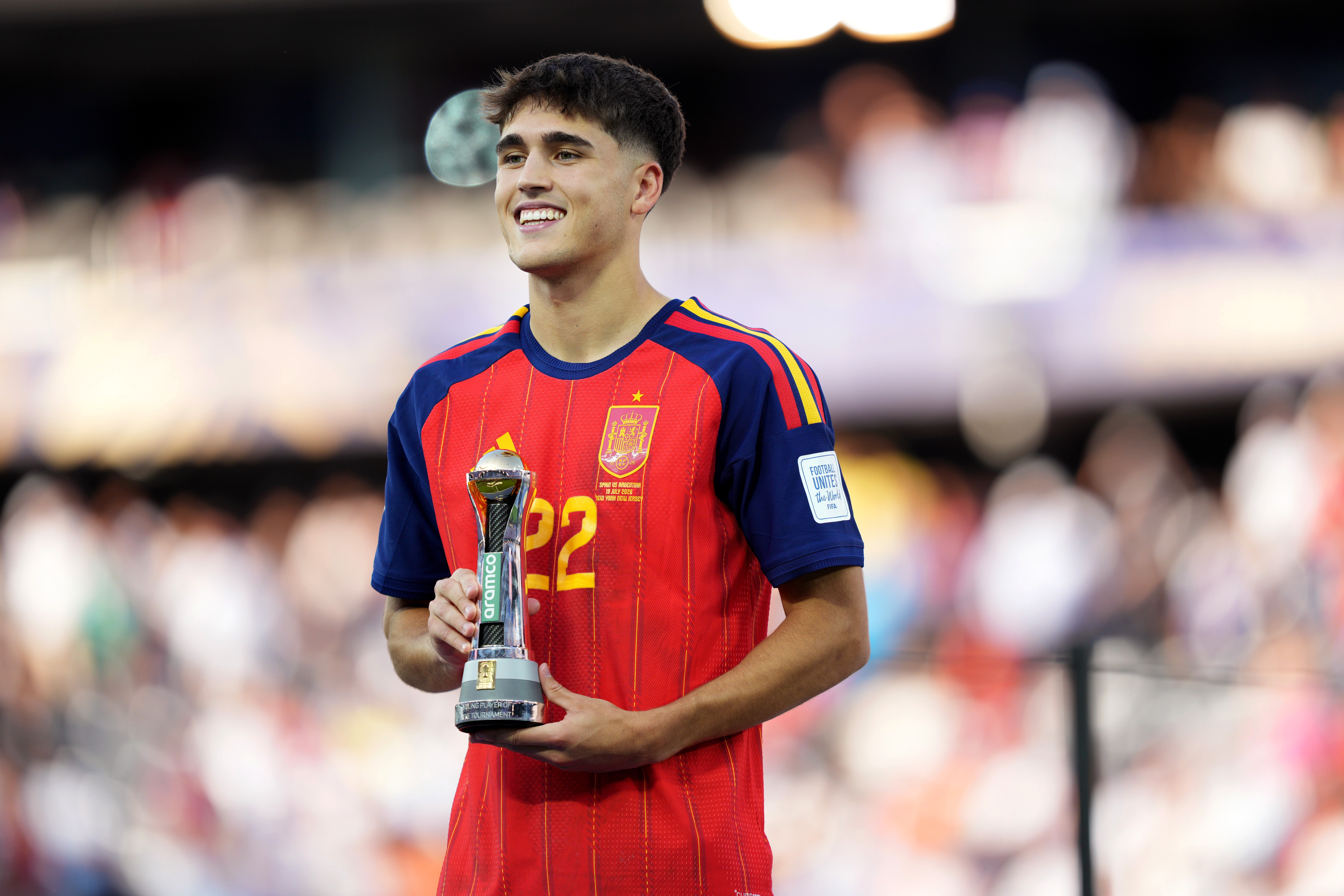 Destaque da Espanha, Pau Cubarsí diz ter ‘pena’ de Messi