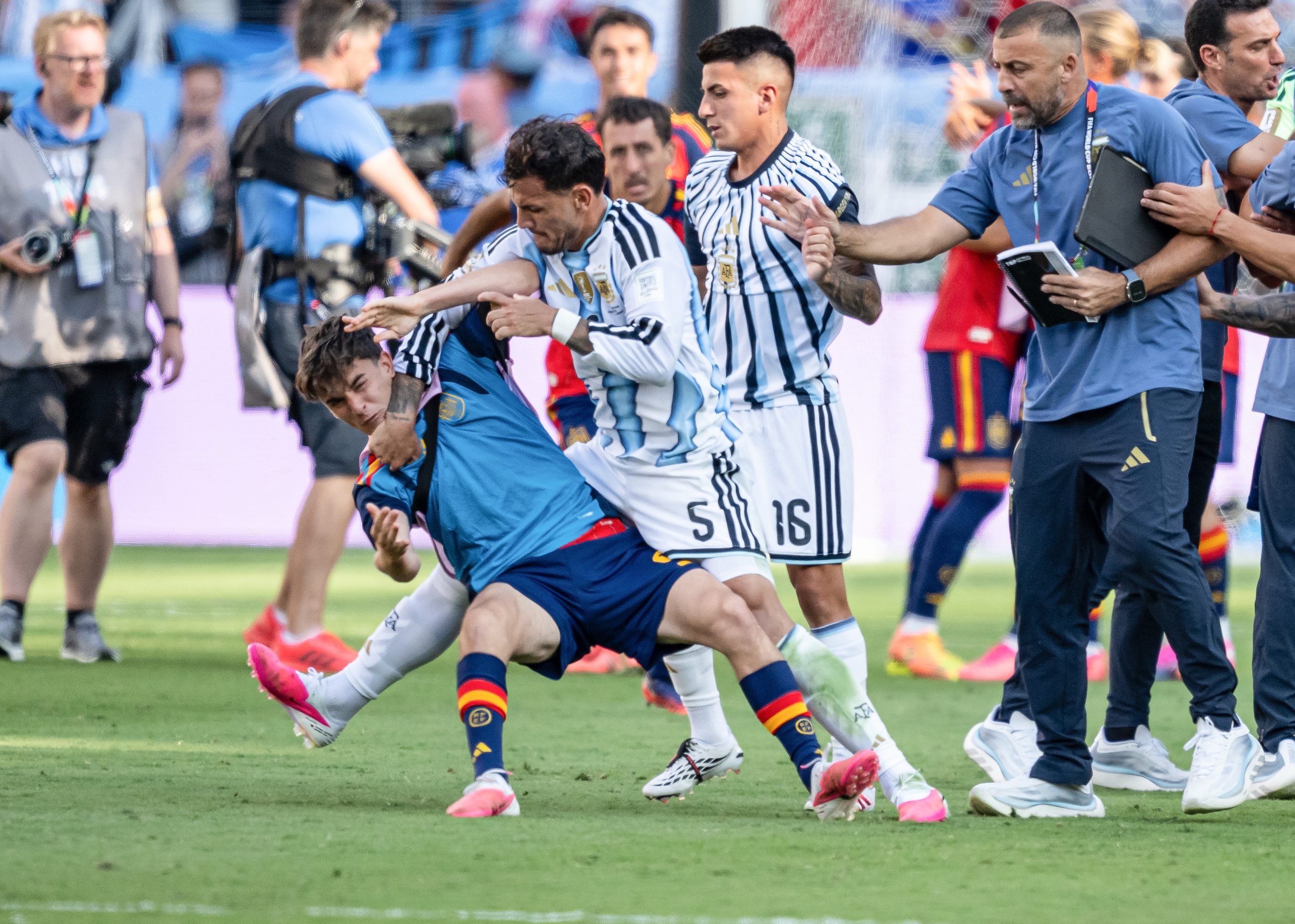 Fifa investiga os envolvidos na confusão após jogo da final da Copa