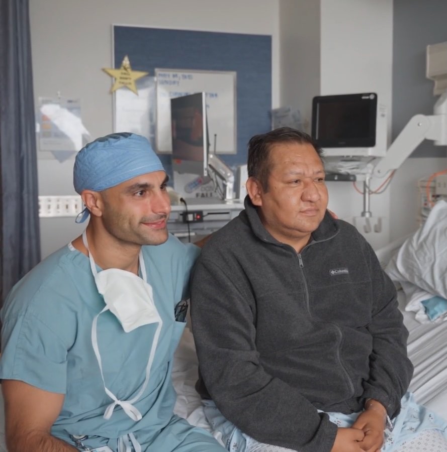 Como está o homem que recebeu o primeiro transplante de bexiga do mundo
