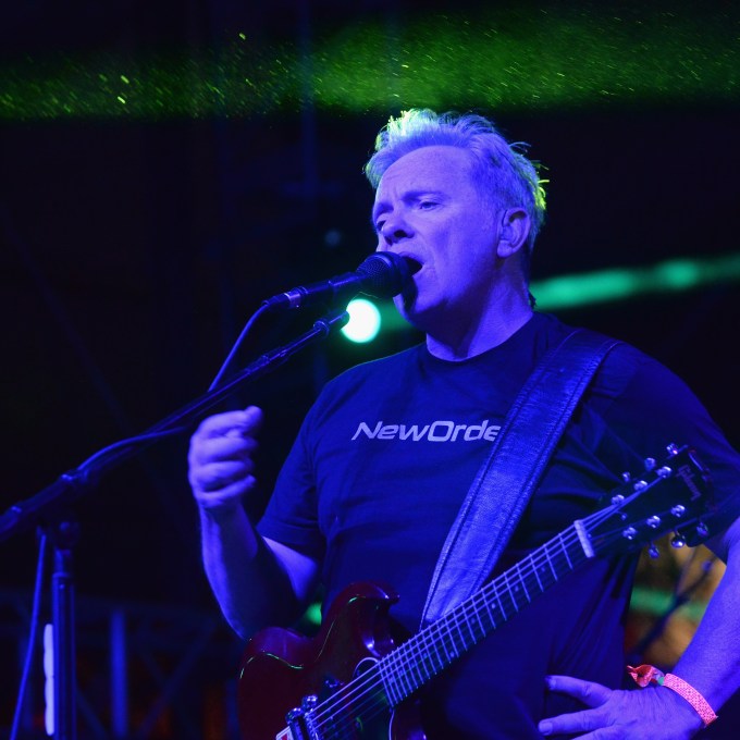 New Order anuncia show único no Brasil: saiba data e preços