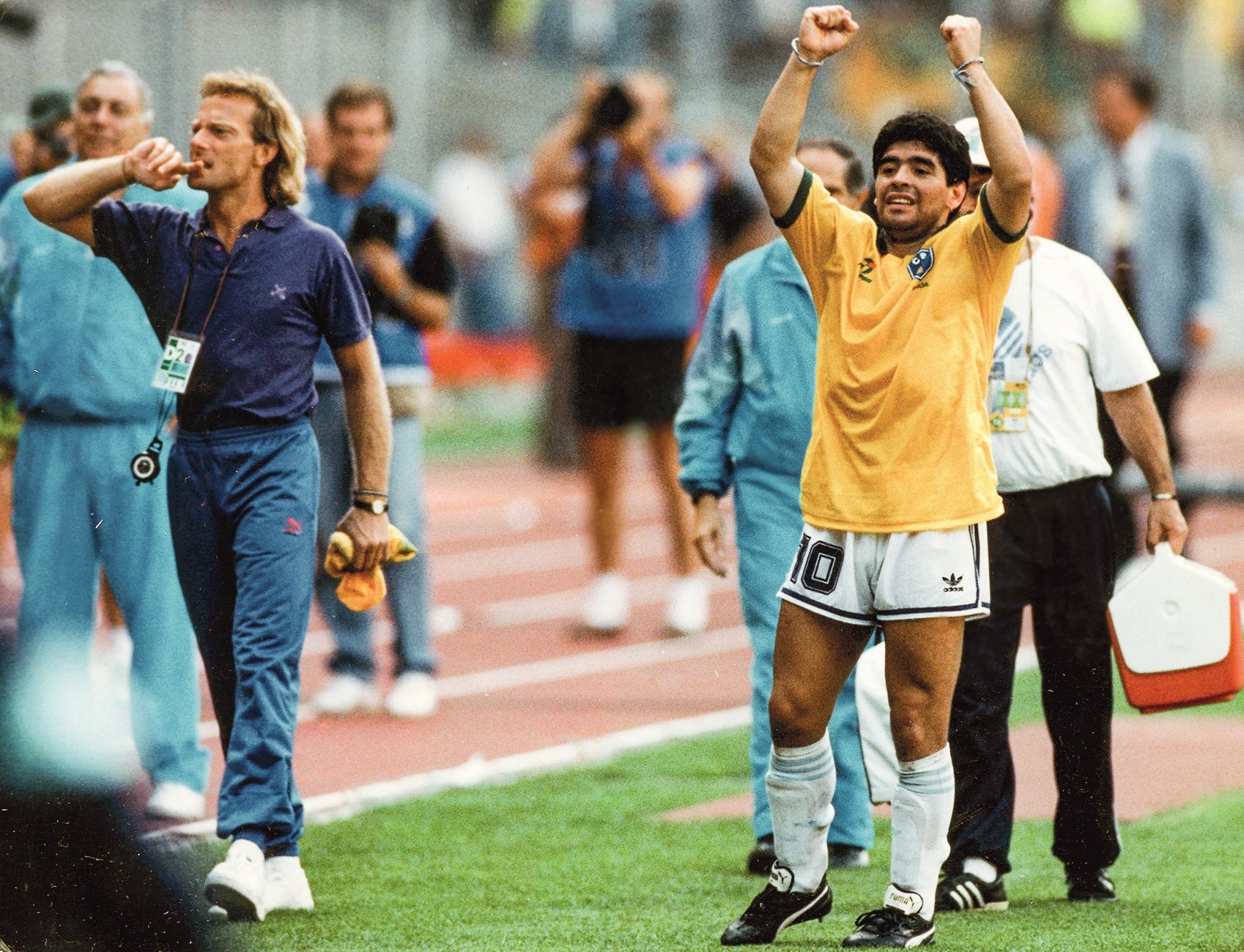 PORTUNHOL -&ensp;Diego Maradona em 1990: queda tamb&eacute;m nas oitavas