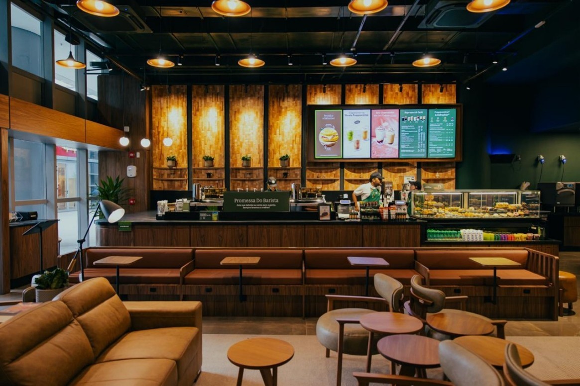 Starbucks acelera expansão em São Paulo e prevê 30 novas lojas no Brasil em 2026