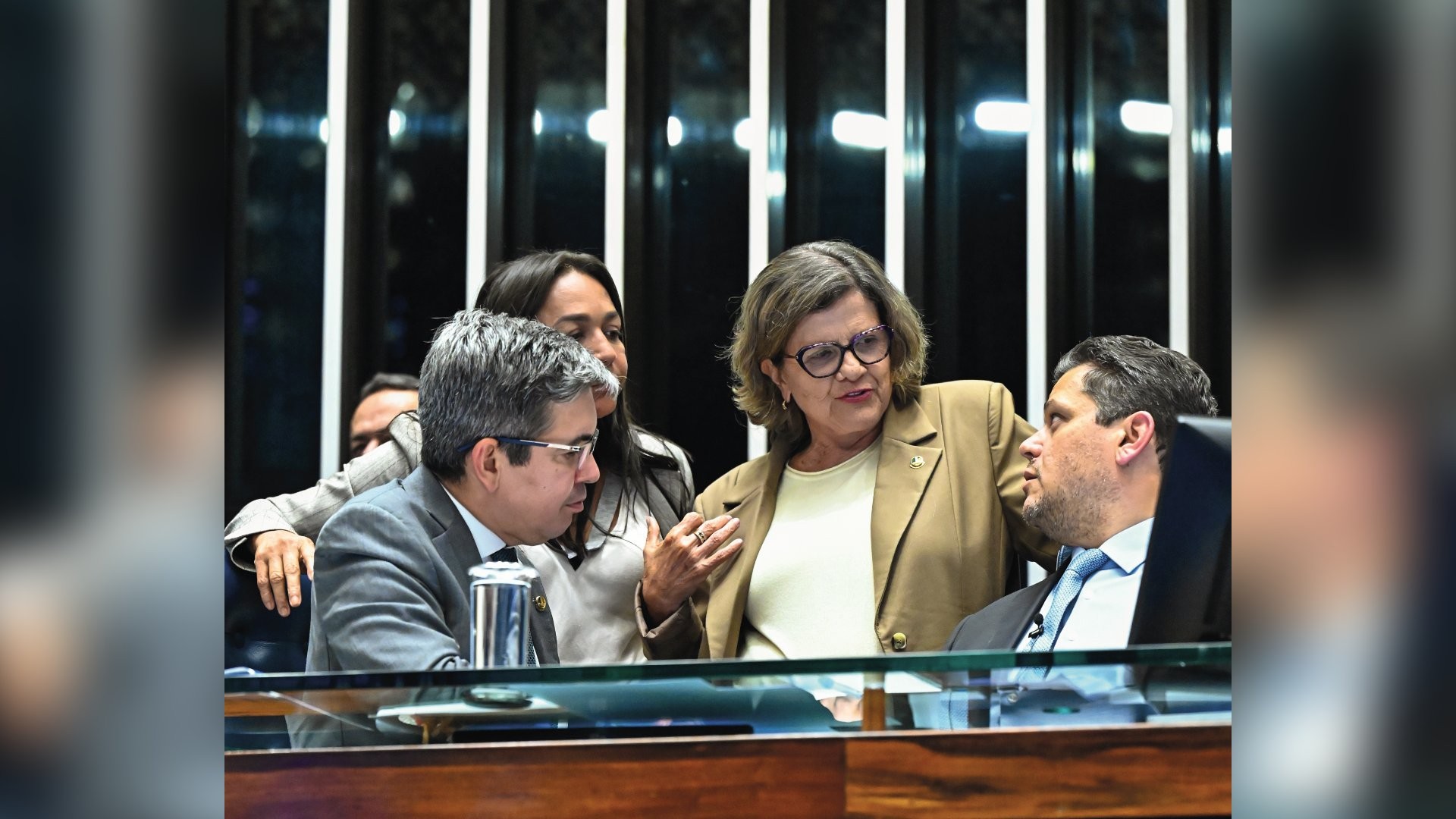 De olho em interesses particulares, Lula, STF e Congresso aceleram farra das despesas