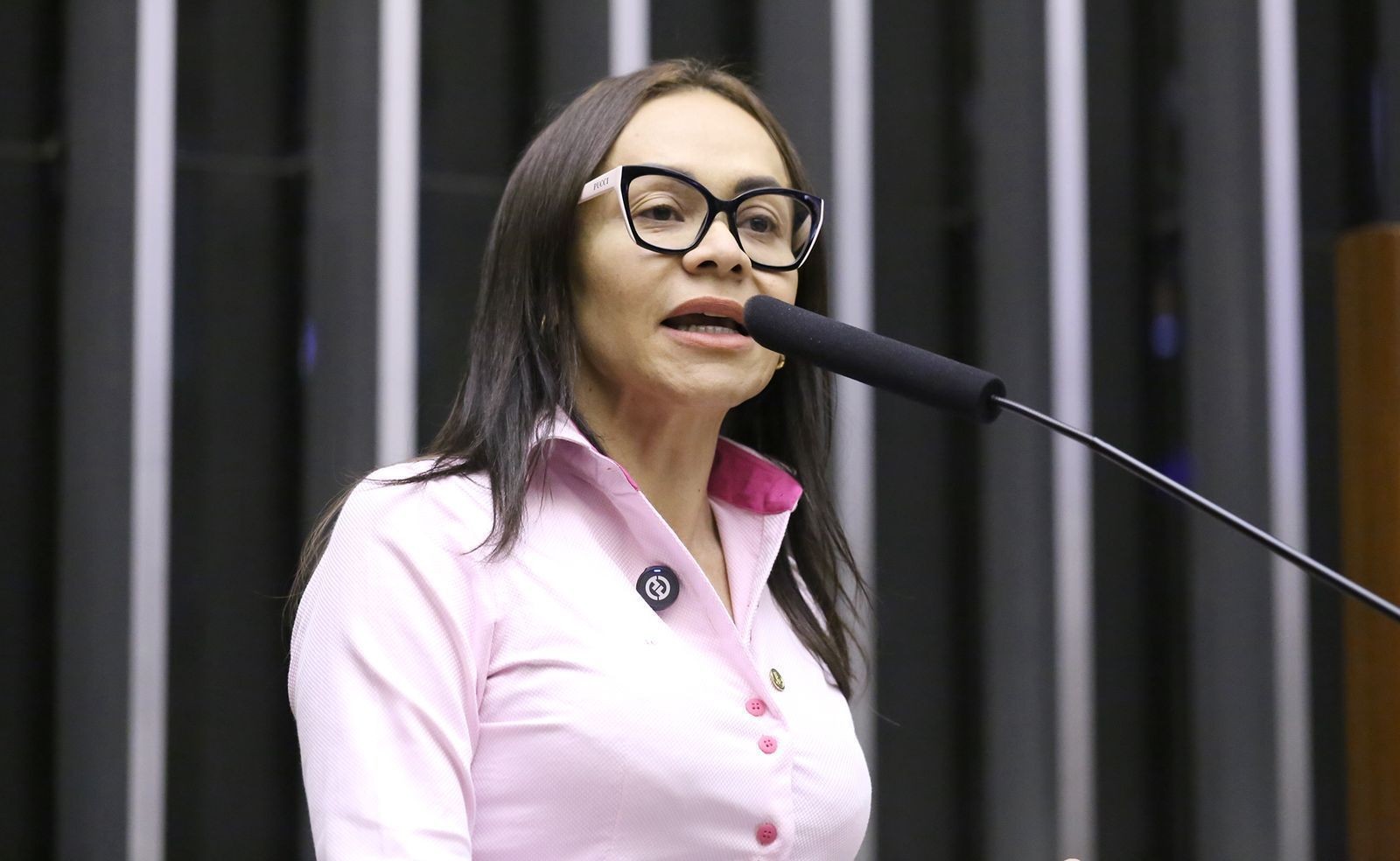 Petista se irrita com ato de ACM Neto e diz que mulher não pode ser usada como estratégia eleitoral