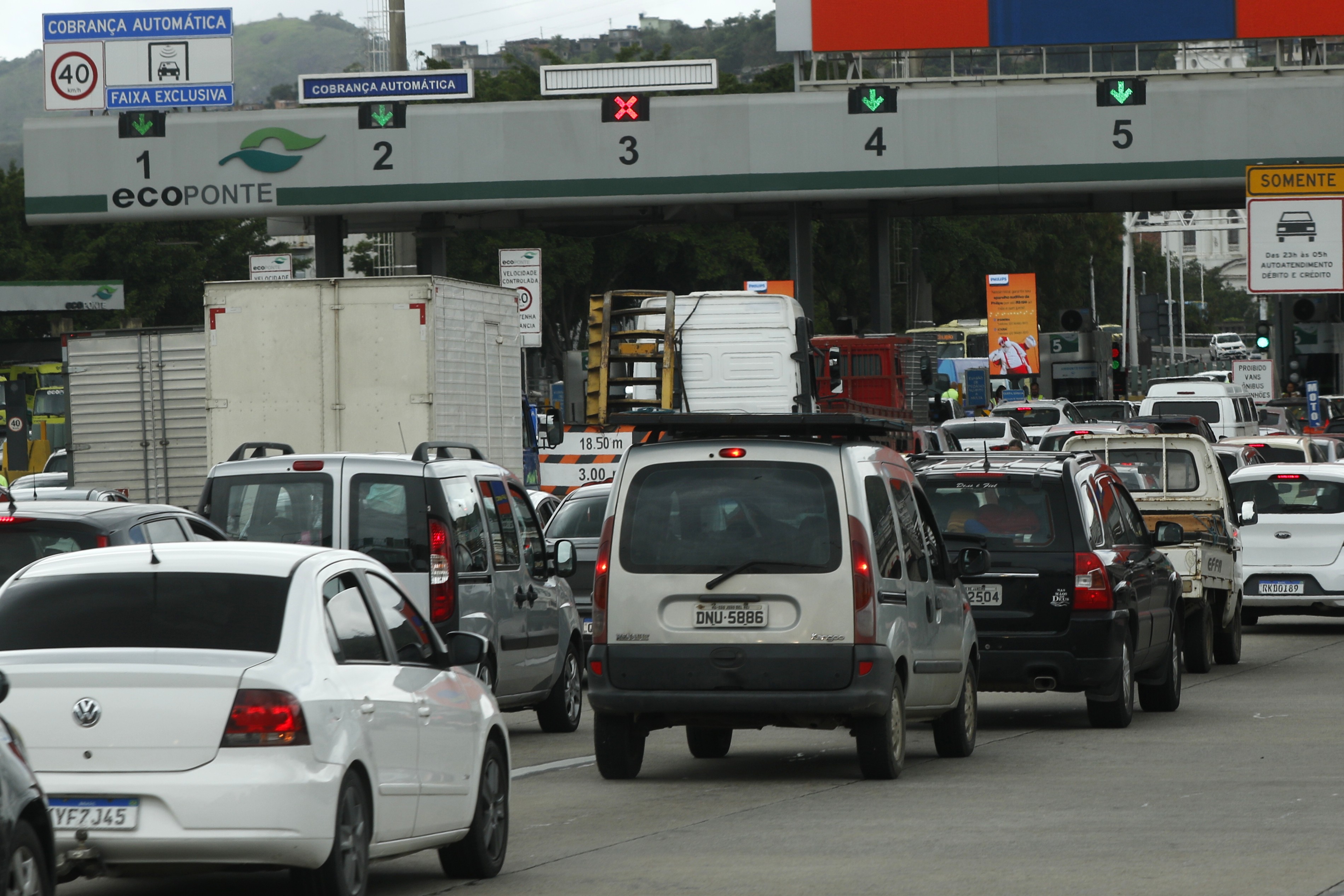 Motoristas de aplicativo relatam dificuldade em conciliar renda e jornada ideal