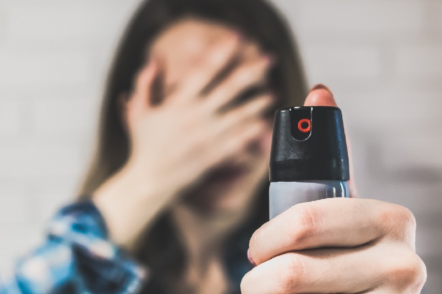 Brasileiras já podem comprar spray de pimenta para defesa pessoal